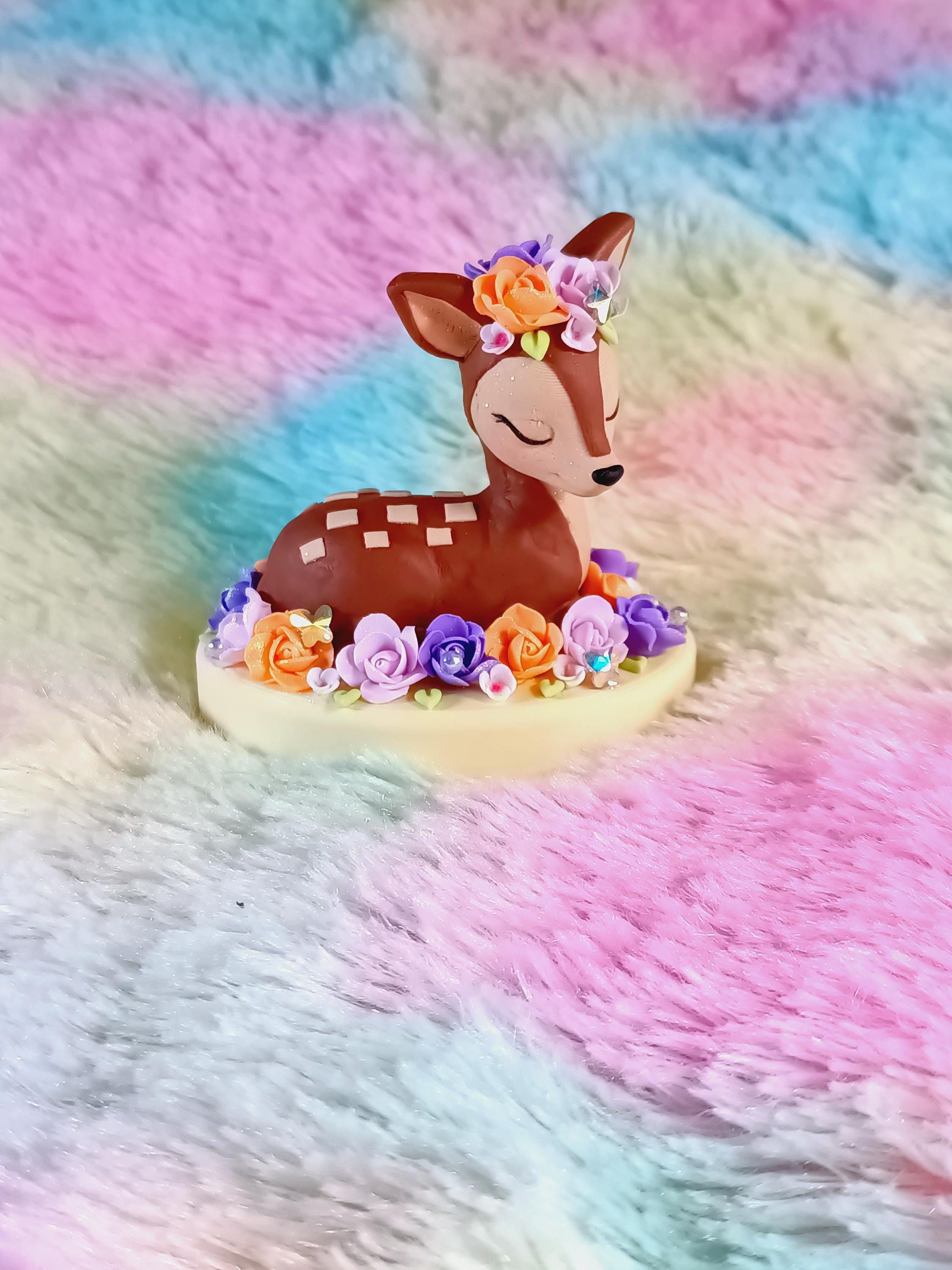Cervo Encantado com Flores - Peça Artesanal em Fimo