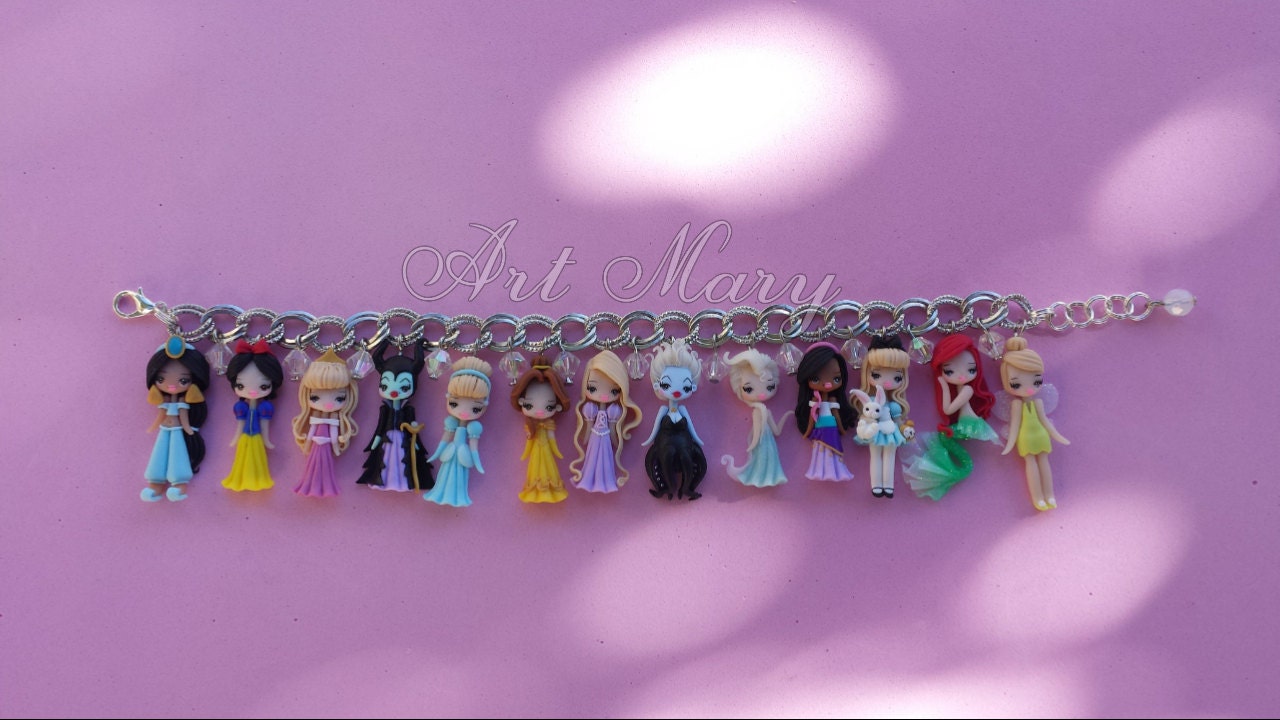 Pulseira com princesas da Disney em fimo, argila polimérica.