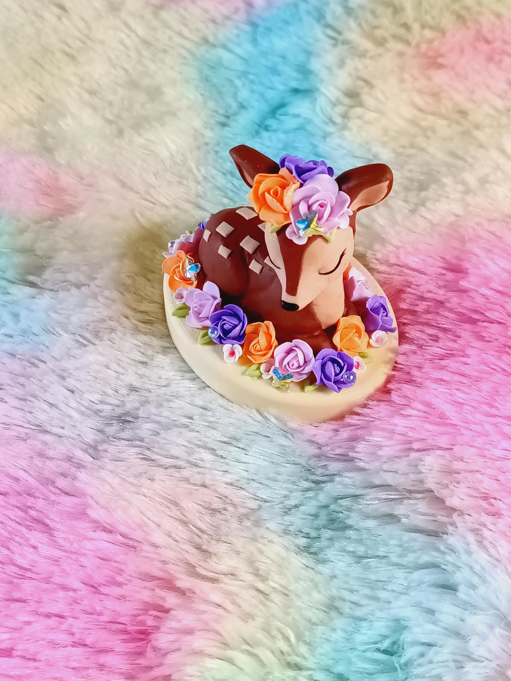 Cervo Encantado com Flores - Peça Artesanal em Fimo