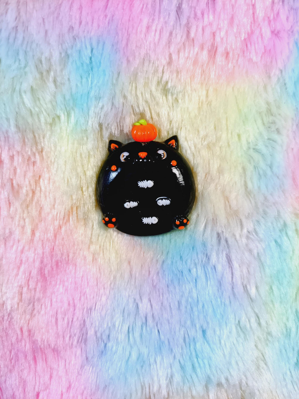 Pedra da Ansiedade Halloween, Gato Preto com Abóbora Giratória, Feita à Mão, Pedra Calmante 4,5 cm, Arte Terapêutica
