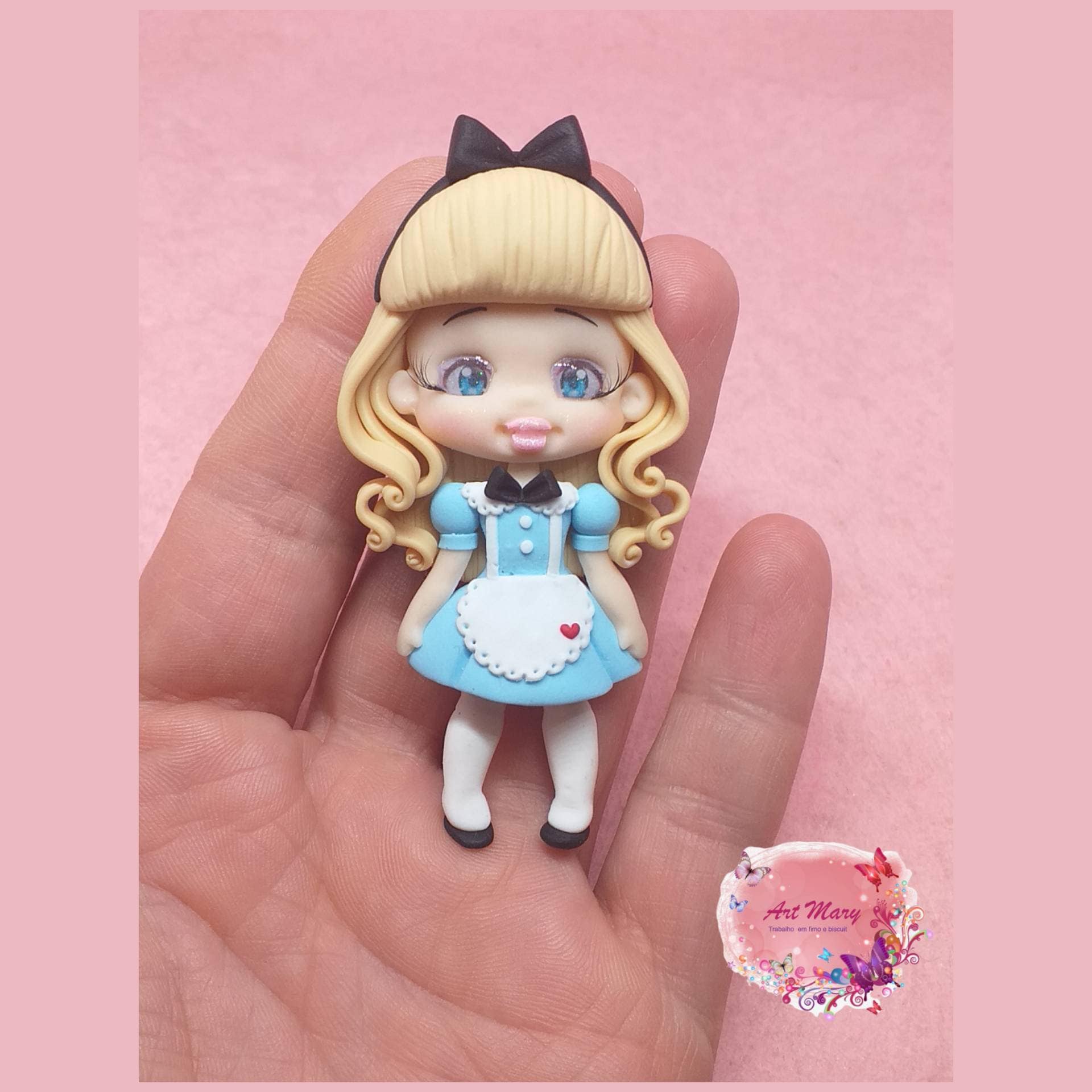 Alice no País das Maravilhas em Fimo, cerâmica plástica