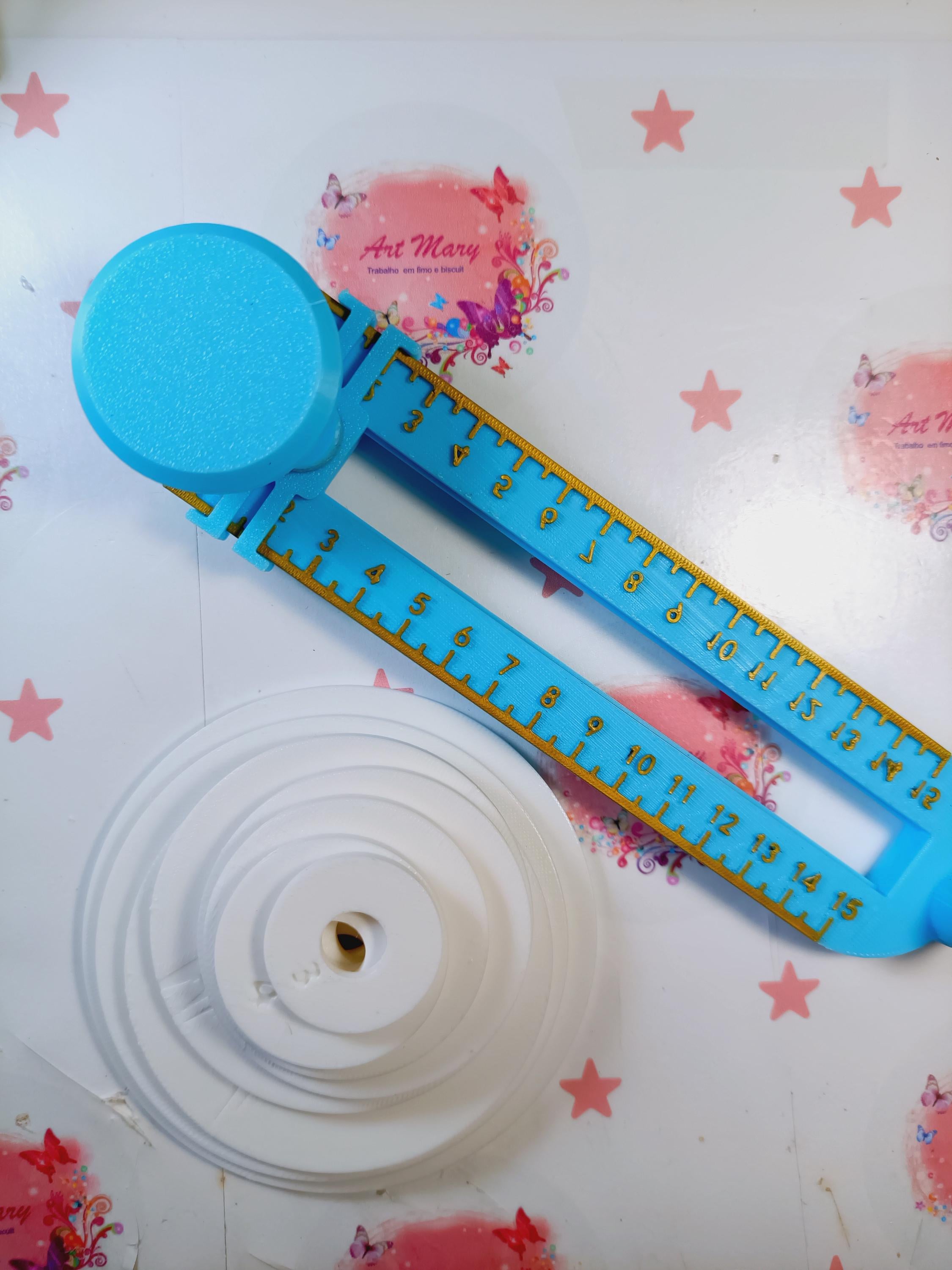 Máquina de Corte de Etiquetas – Diâmetro de 3 cm a 10 cm | Impressão 3D
