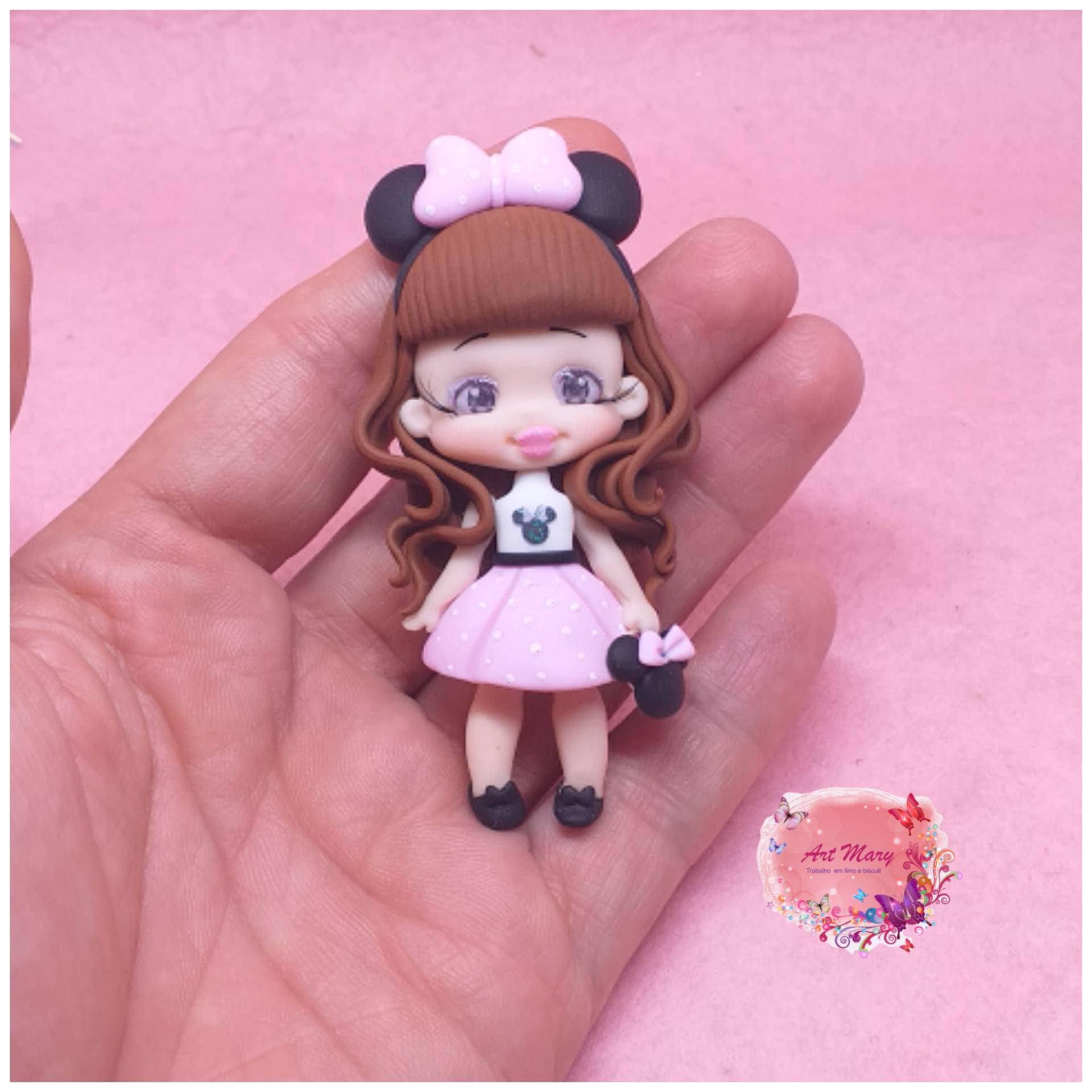 Amuleto de menina Minnie em fimo, cerâmica plástica