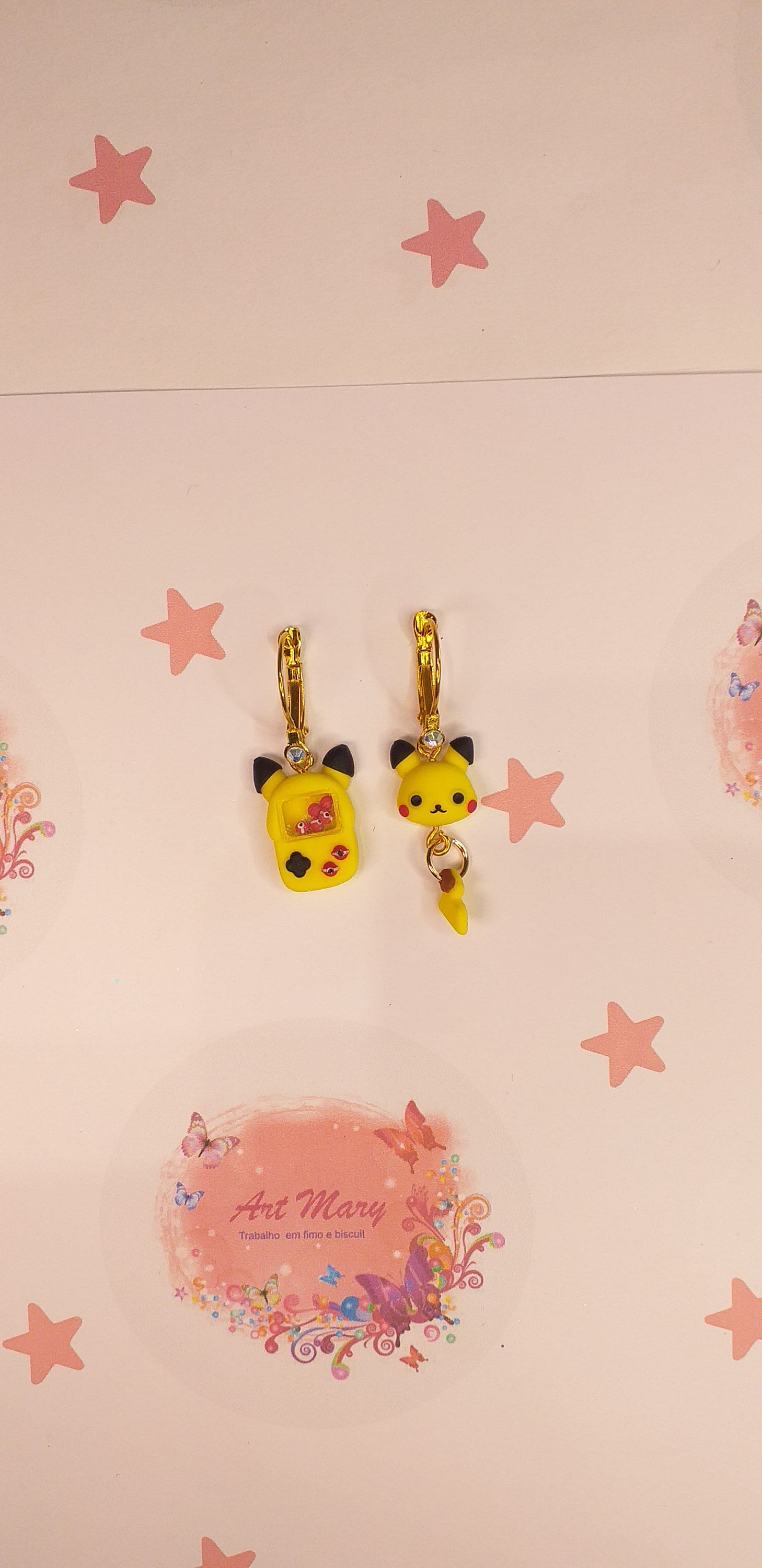 Brincos Pikachu em Fimo, cerâmica plástica