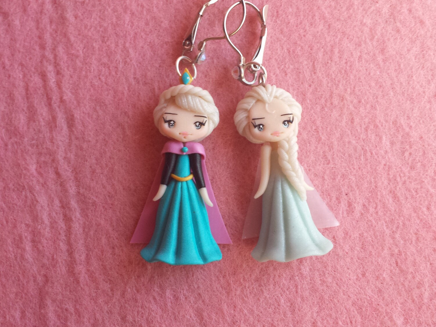 Brincos Elsa congelados em fimo, argila polimérica