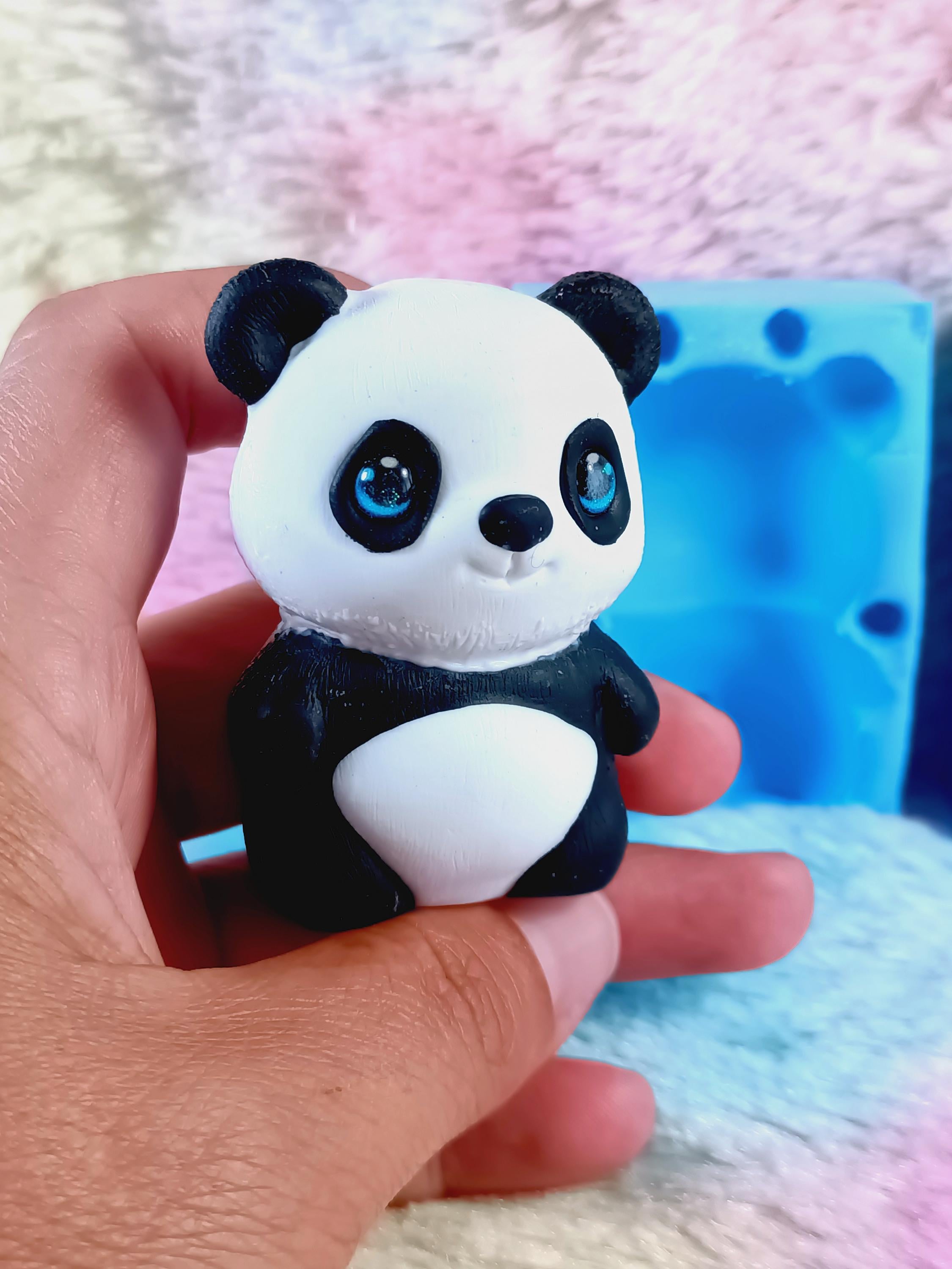 Molde de Silicone Panda 3D – 6 cm | Molde Kawaii para Biscoito, Sabonete, Vela ou Argila